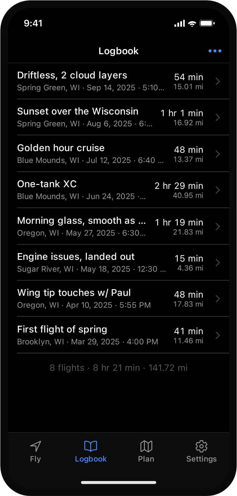 The Wingover logbook: a list of recorded flights with airtime, distance and launch site.