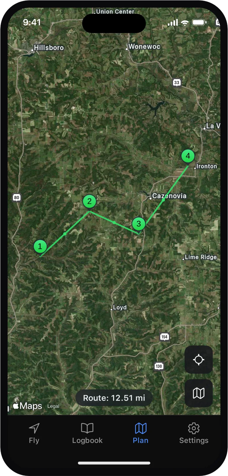 Planning a route in Wingover: numbered waypoints dropped on a satellite map with running distance.